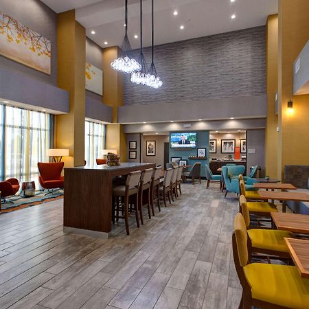 Hampton Inn & Suites-Wichita/Airport, Ks Экстерьер фото